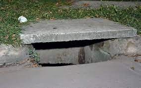 Desde Aguas denuncian que se duplicó el robo de las tapas de bocas de tormenta | Rosario y la región