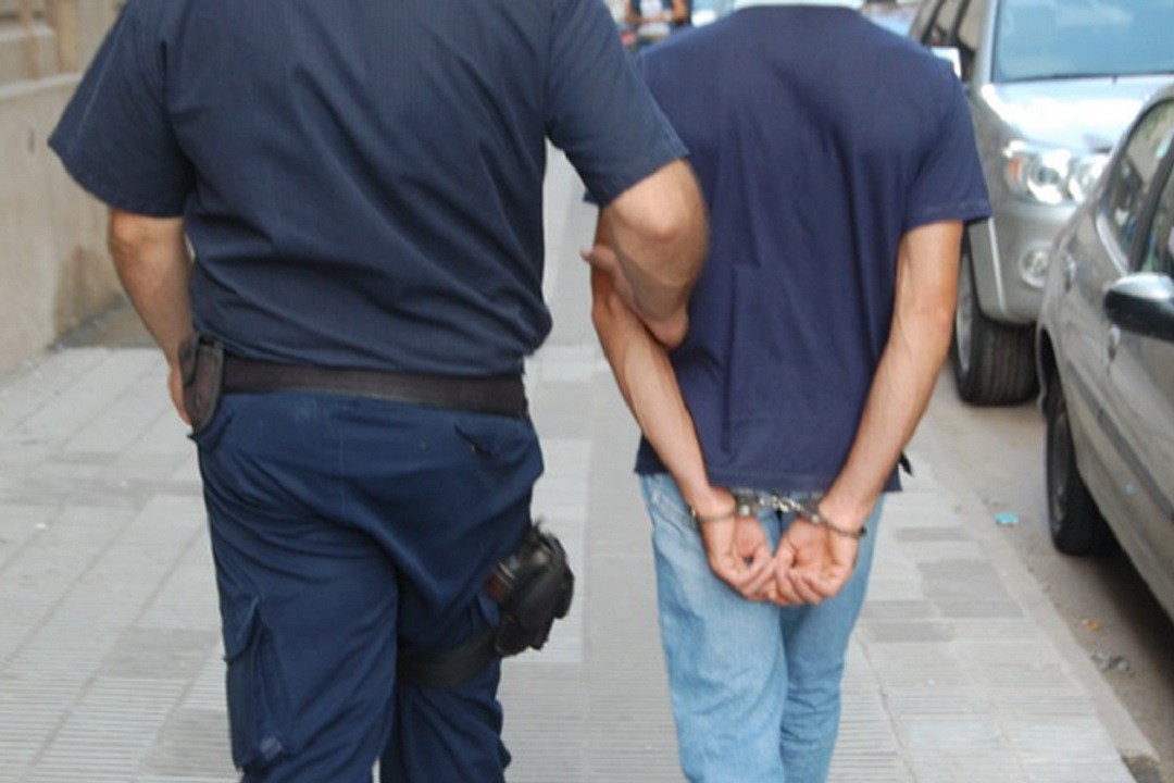 Madre justiciera entregó a su hijo a la policía tras robarle a un remisero | Rosario y la región