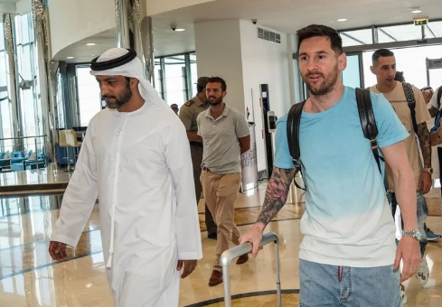 Lionel Messi ya está en Abu Dhabi y se sumó a la concentración de la Selección | Qatar 2022