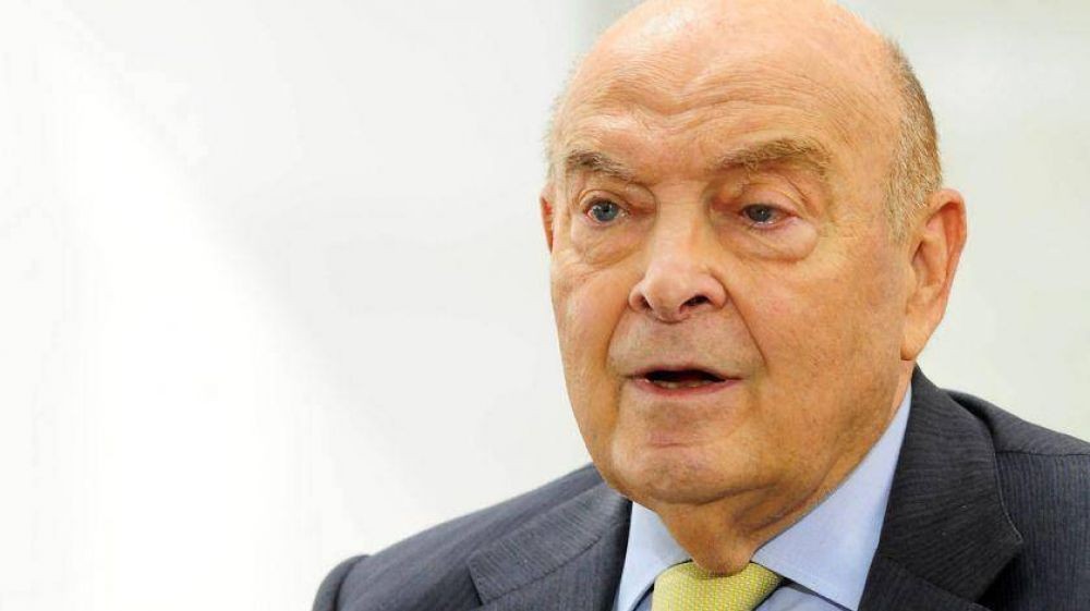 Cavallo rechazó "una dolarización completa": consideró que debe adoptarse "primero un sistema bimonetario" | Política y Economía