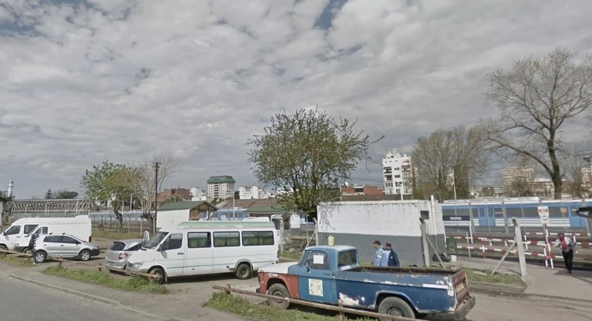 "Quiero saber cómo llegó mi hijo a ese lugar": chico de 14 años apareció con un tiro en la cabeza en Palermo y esperan su evolución | Información General