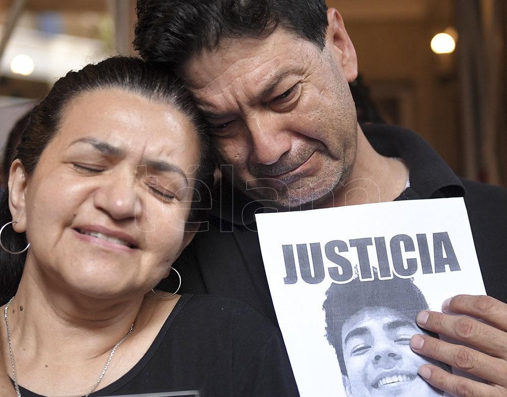 "Que nos pidan perdón no nos devuelve a nuestro hijo", dijo la mamá de Fernando | Política y Economía