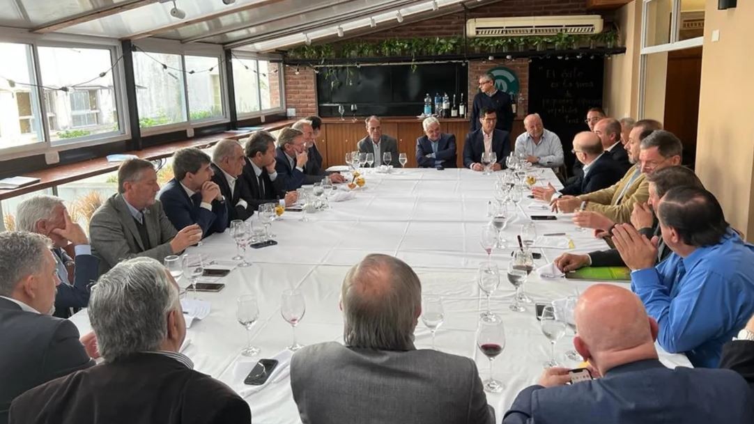 En la previa de la reunión con Massa, la Mesa de Enlace reclama medidas para aliviar la situación de los productores por la sequía (1) | Política y Economía