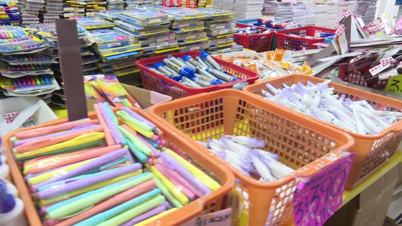 La canasta escolar aumentó más de un 100% de un año a otro | Política y Economía