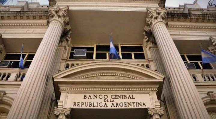 Pese a la inflación de enero, el Banco Central mantuvo sin cambios la tasa de interés de los plazos fijos | Política y Economía