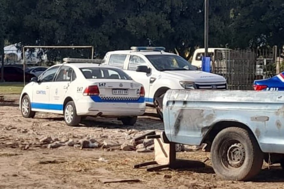 Chatarrería clausurada: acopiaban piezas de bronce, rollos de cobre y carritos del súper | Rosario y la región