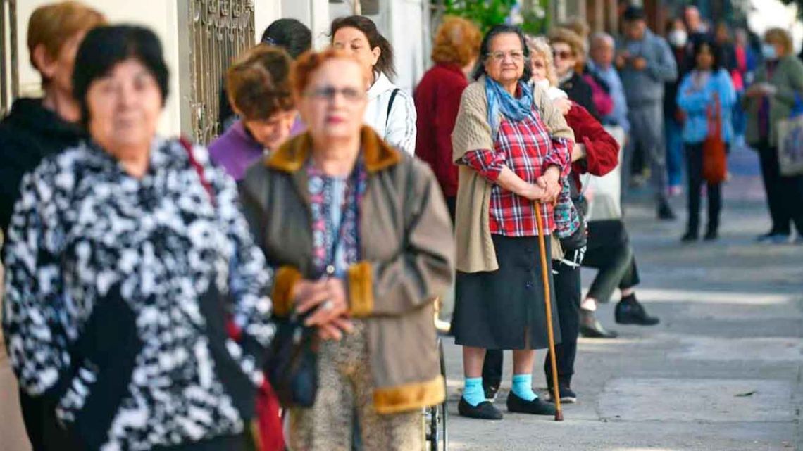 Las jubilaciones aumentarían entre un 20 y 21% en junio | Política y Economía