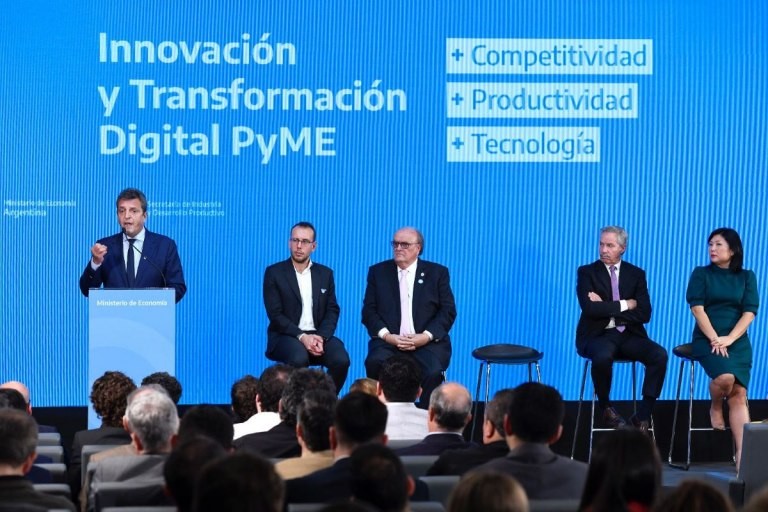 Massa anunció 130 millones de dólares para la digitalización industrial de las PyMEs | Política y Economía