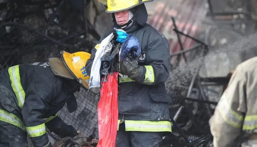 Una pareja y su hija de 12 años murieron al incendiarse su casa en Ituzaingó | Información General