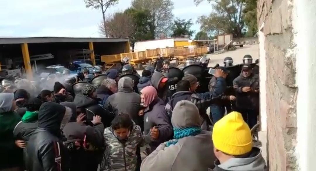 FESTRAM denunció represión policial en Las Rosas | Información General
