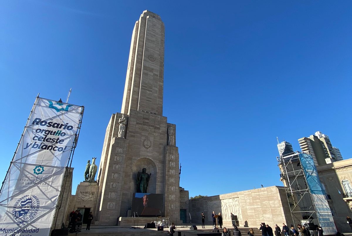 Caos vehicular y restricciones al estacionamiento por las Promesas a la Bandera | Rosario y la región