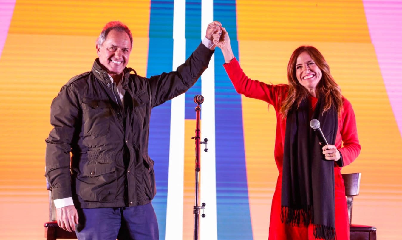 Scioli firmó precandidatura presidencial por "Unidos Triunfaremos" para las PASO de UxP | Política y Economía