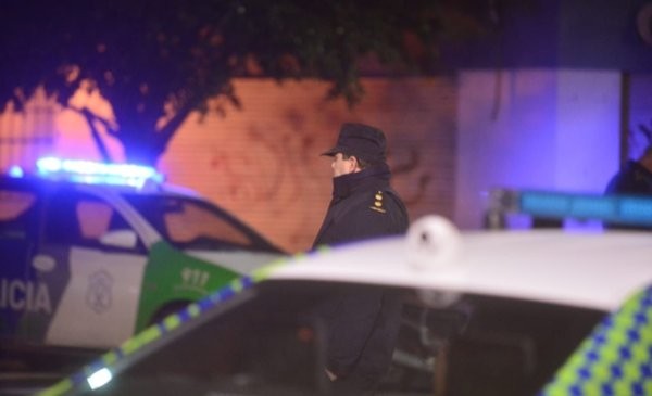 Policía fue a buscar a sus hijos, discutió con su ex, la mató y también asesinó a la hermana | Información General