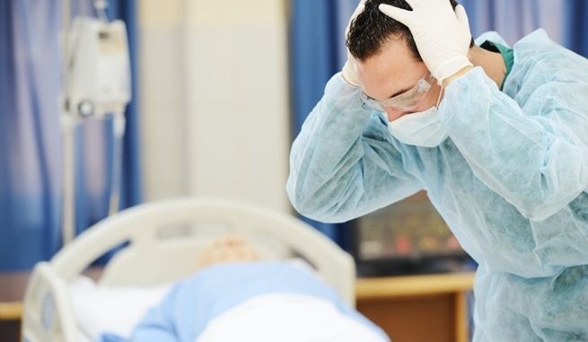 Aunque usted no lo crea: un cordobés debía ser operado de la cadera pero le pusieron una prótesis en la rodilla | Información General