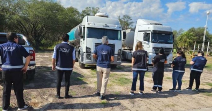 La AFIP secuestró 80.000 litros de combustible que iban a ser contrabandeados a Paraguay | Información General