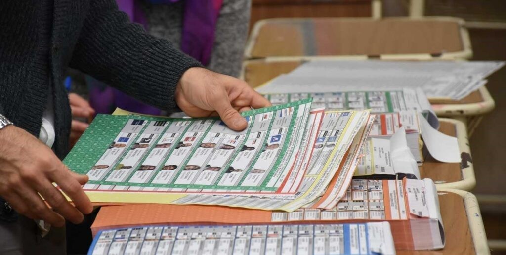 De cuánto será la multa para quienes no vayan a votar el domingo | Política y Economía