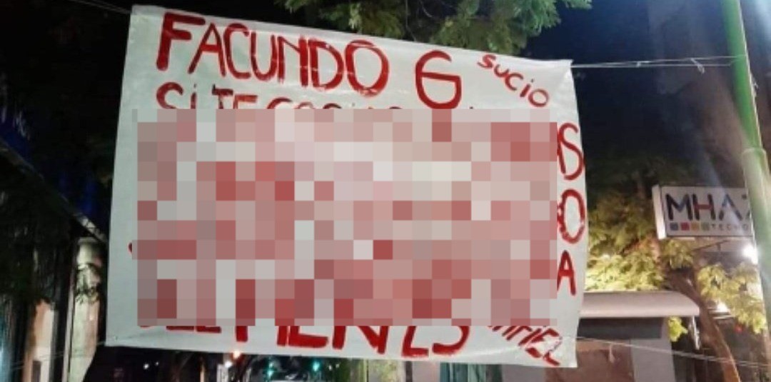 El ingenio argento: su novio le fue infiel y ella se desquitó con un ingenioso pasacalle | Información General