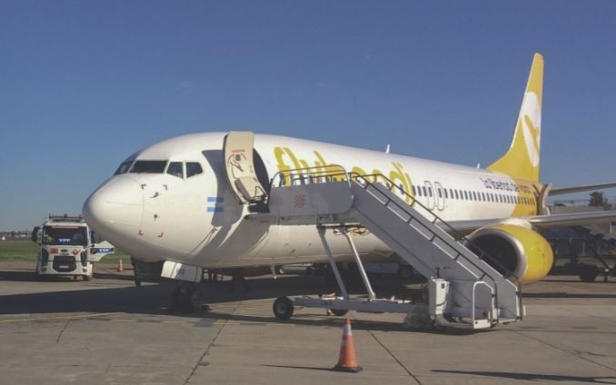 Advierten que las dificultades para acceder a dólares ponen en riesgo el funcionamiento de 60 aviones en el país | Información General