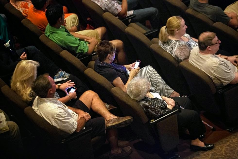 Una iglesia usa una App para que sus fieles no cometan pecados y terminen en el infierno | Información General