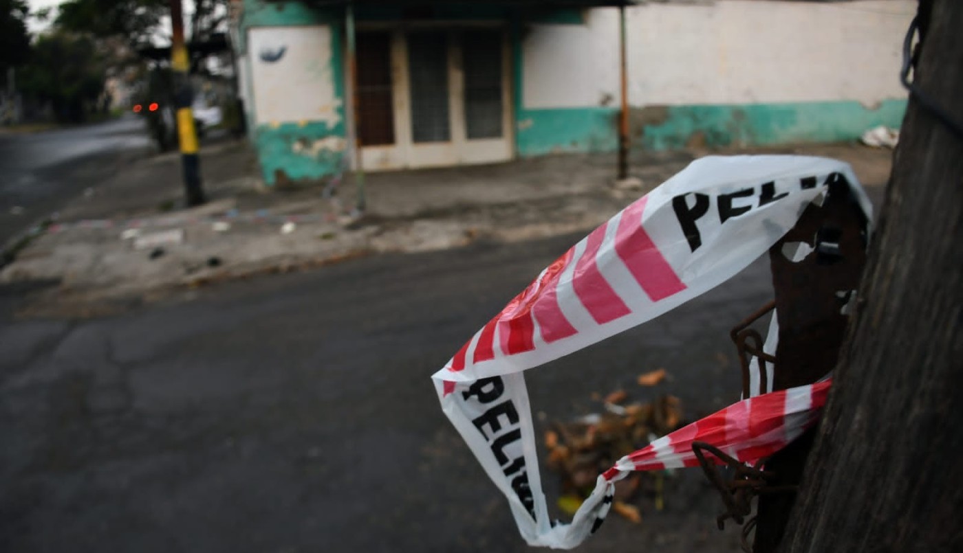 Asesinaron a un joven de un disparo en la frente en barrio Tablada | Rosario y la región