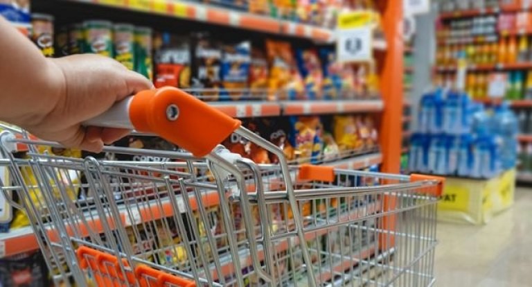 Se mantiene el consumo en supermercados y mayoristas pero muestra signos de agotamiento | Información General