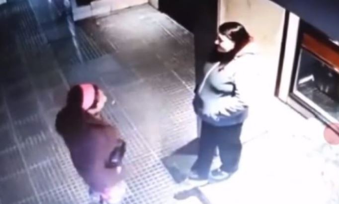 Echaron al diplomático panameño cuya esposa agredió a la encargada de un edificio en Recoleta | Información General