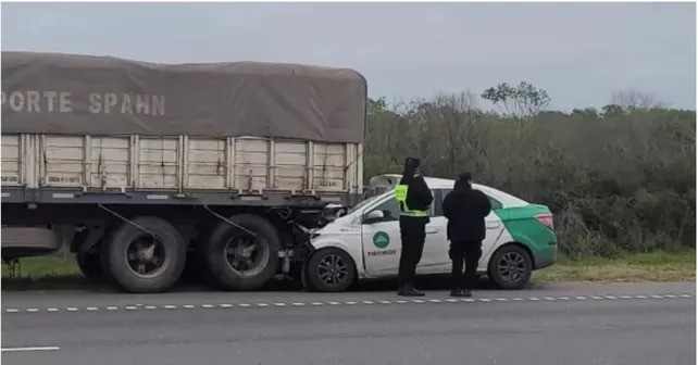 Fatal accidente en la autopista a Santa Fe: un automovilista chocó contra un camión | Información General