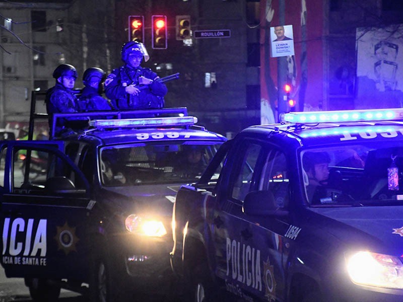 Refuerzan custodias en comercios por el avance de grupos organizados | Rosario y la región