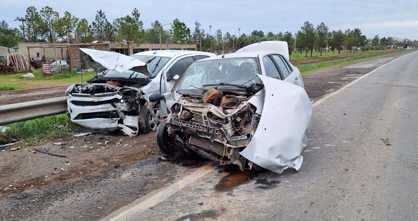 Cuatro heridos durante un impactante choque Roldán | Rosario y la región