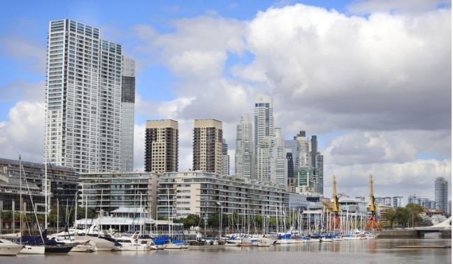 Escándalo en Puerto Madero: simulan un emprendimiento inmobiliario y estafan por millones de dólares | Información General