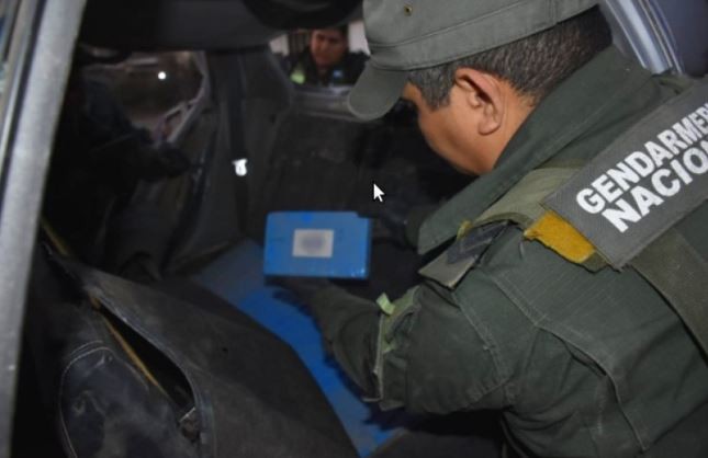 Secuestraron casi 200 kilos de cocaína en Salta, abandonados en una camioneta con doble fondo | Información General