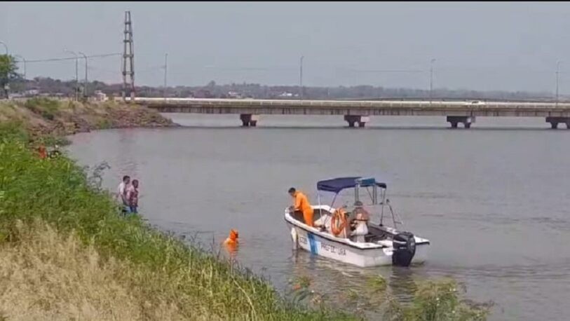 Posadas: Una mujer falleció al caer con su auto al río Paraná | Información General