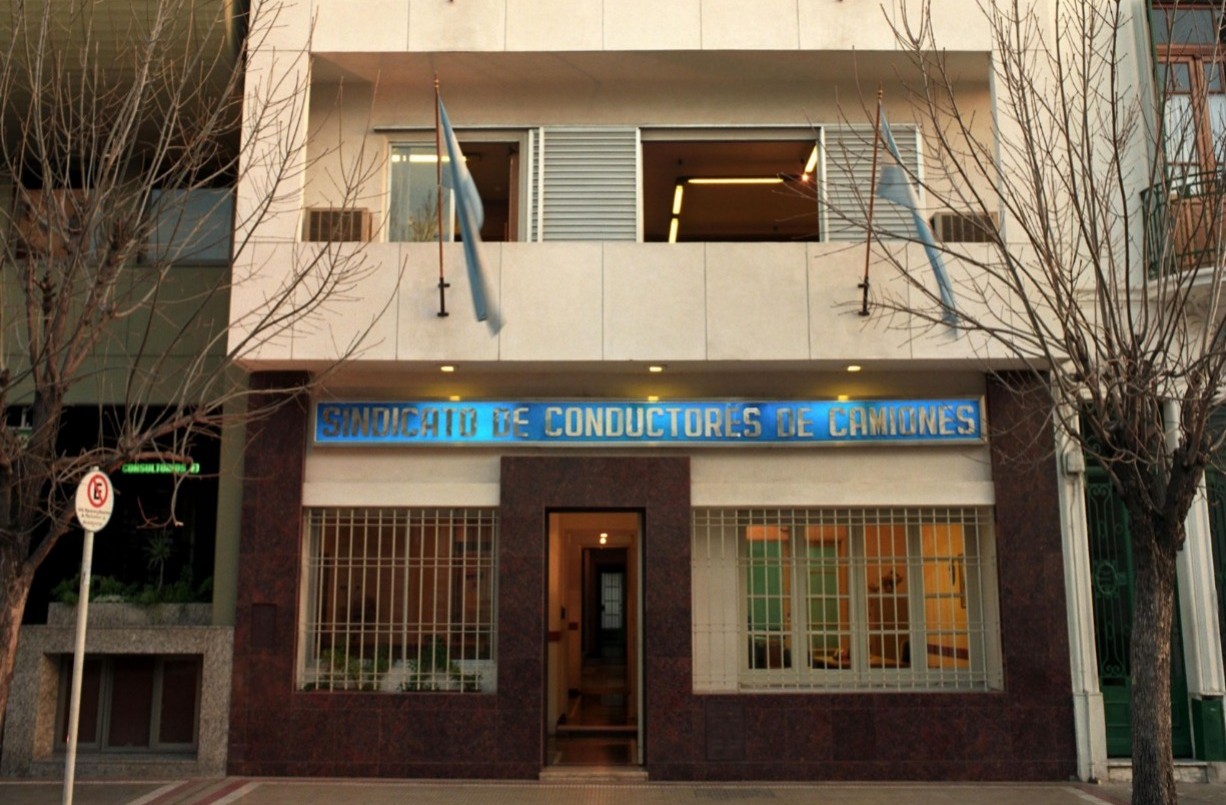 La palabra del abogado de Camioneros tras el ataque a balazos a la sede del sindicato | Rosario y la región