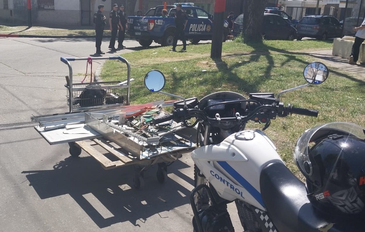 Detuvieron a tres individuos por robo de cables y aluminio en zona sur | Rosario y la región