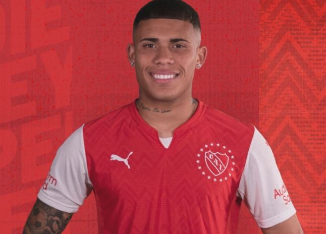 Acusan a un jugador de Independiente de encubrir a su hermano en un femicidio | Información General