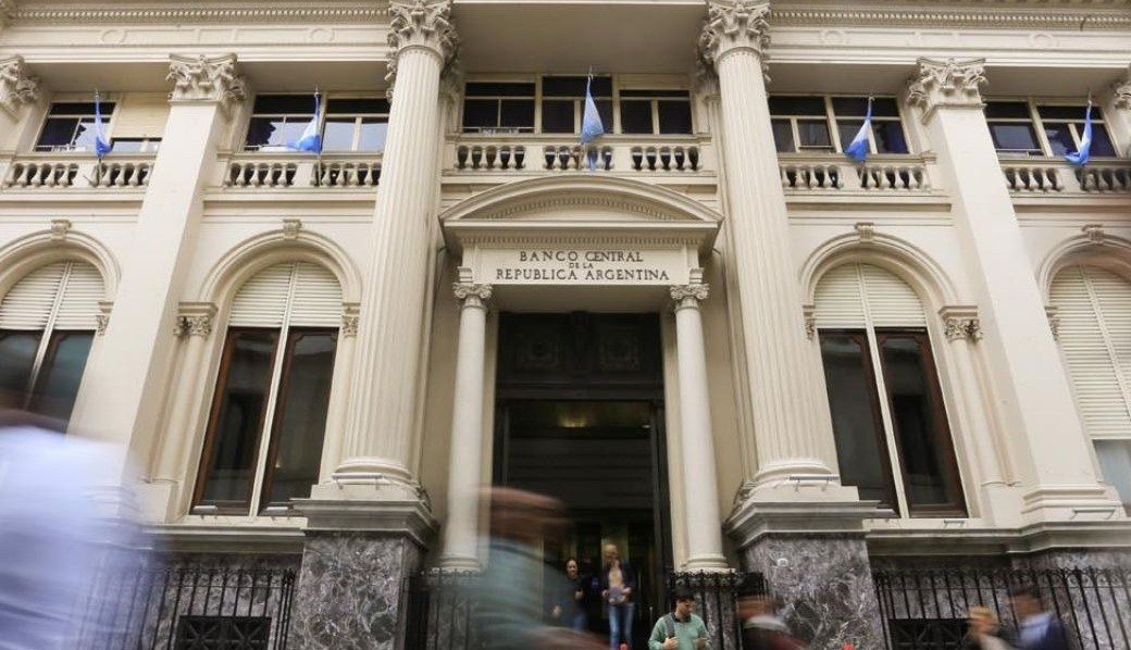 Plazo fijo: el Banco Central subió la tasa 27 puntos hasta el 145% anual | Política y Economía