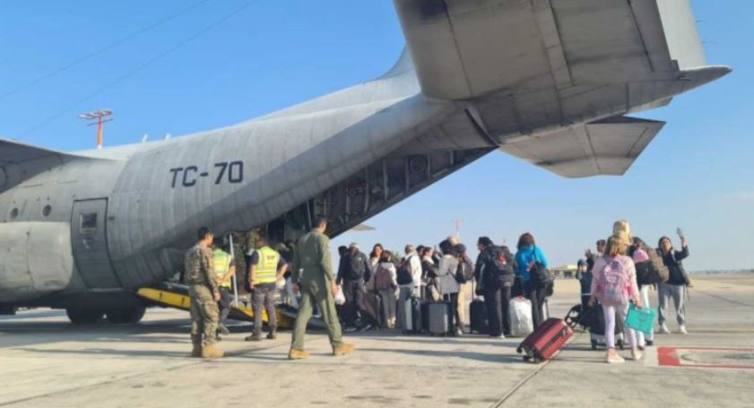 Los primeros argentinos repatriados desde Israel llegarán a Ezeiza el domingo por la mañana | Información General