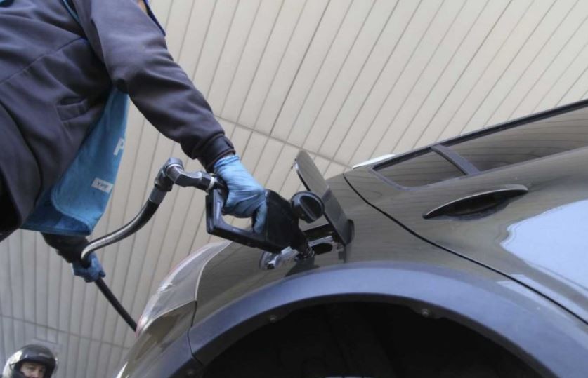Las petroleras aseguraron que se normaliza el abastecimiento de combustibles en todo el país | Información General