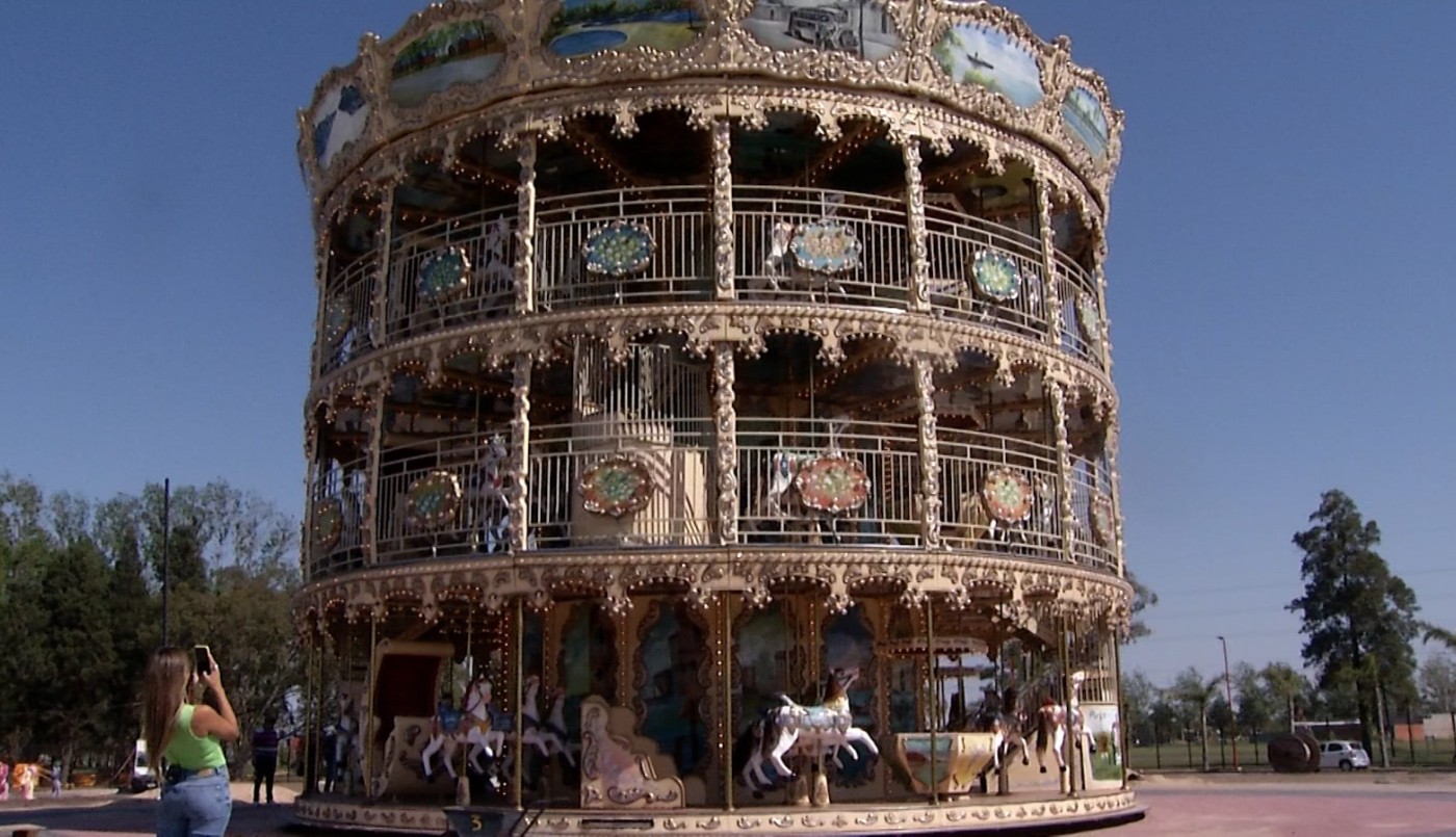 El carrousel “más grande del mundo” de Puerto San Martín se inaugurará antes de fin de año | Información General