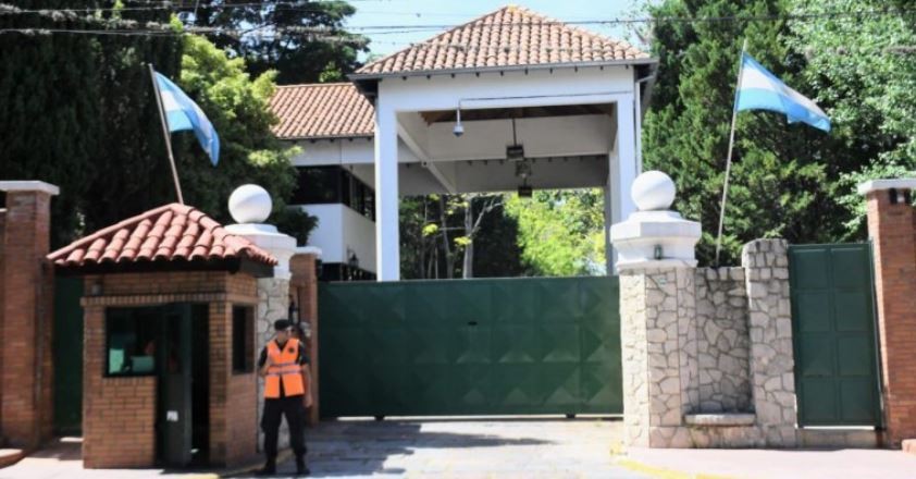 Javier Milei aseguró que se mudará a Olivos y que visitará poco la Casa Rosada | Política y Economía