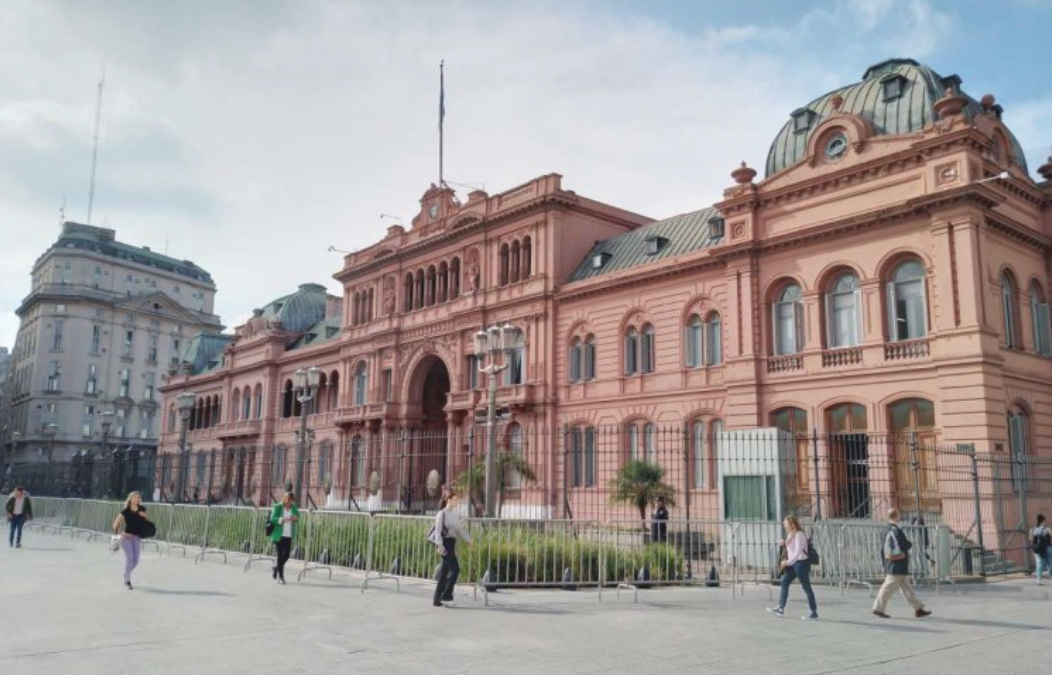 Nueva reunión por la transición en Casa Rosada: Faurie encabezó la comitiva en nombre de Milei | Política y Economía