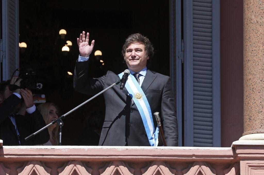 Javier Milei habló en el balcón de Casa Rosada: "Hemos decretado el fin de la noche populista" | Política y Economía
