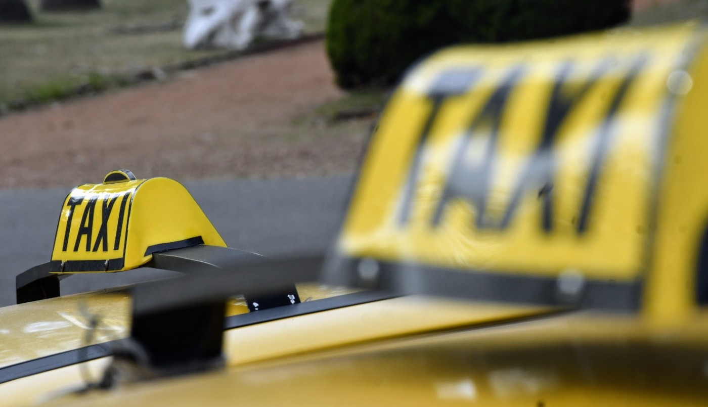 Un taxista chocó a una embarazada en Zeballos y Paraguay | Rosario y la región