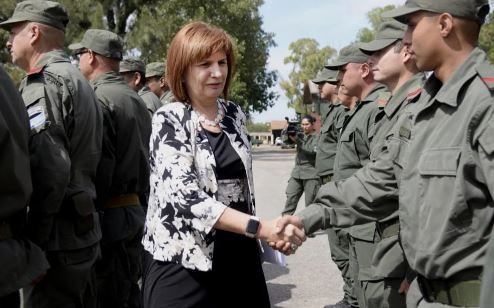 Bullrich sobre el protocolo antipiquetes: "Se va a identificar con fotos, drones y pidiendo DNI" | Información General