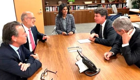 Reunión clave entre el Gobierno y el FMI: este año vencen US$ 7.700 millones y no alcanzarían los desembolsos | Política y Economía