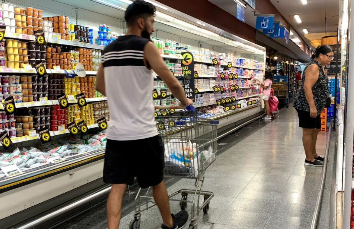 El Indec difunde la inflación de diciembre: también el acumulado de 2023 que superaría 200% | Política y Economía