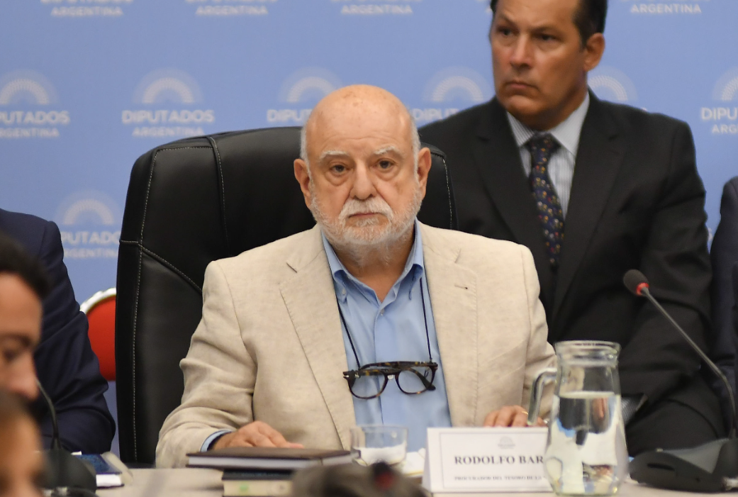 Por un insólito error del Gobierno, revocaron la apelación al amparo de la CGT contra el DNU | Política y Economía