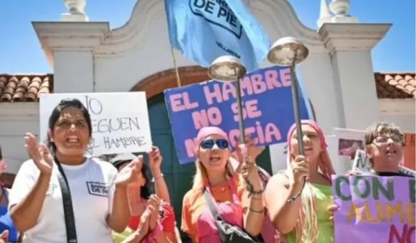 Vigilia antes del paro de la CGT: piqueteros acampan frente a la Quinta de Olivos | Información General