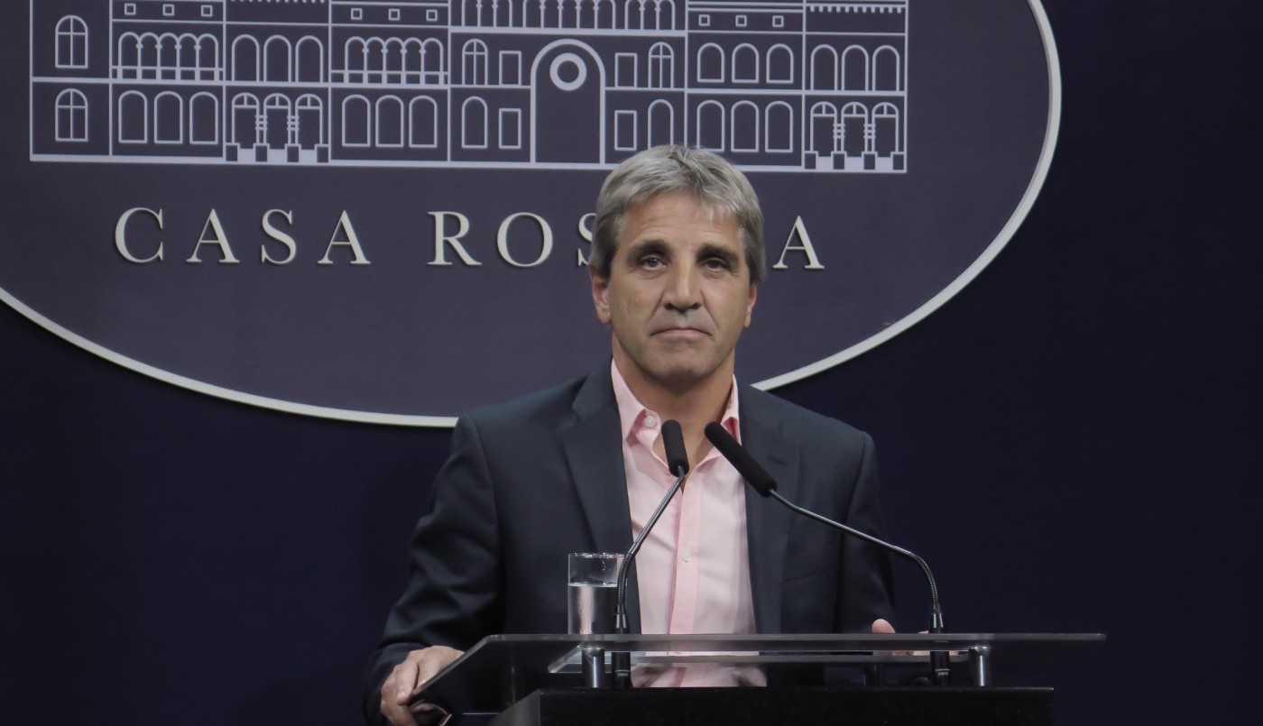 Caputo sobre la dolarización: "Las condiciones para eso son mejores que cuando asumimos" | Política y Economía