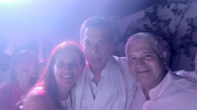 Escándalo por el festejo y el show de Palito Ortega en las Bodas de Oro de un represor con prisión domiciliaria | Información General